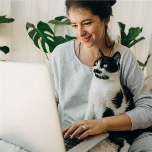 ¿Cuánto debe comer tu gato? Calcula su porción ideal